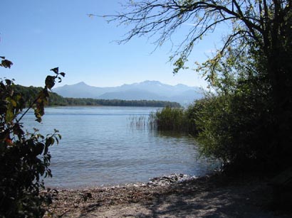 Chiemsee im Herbst 2002 - Ausschnitt - Wenn Sie hier klicken kommen Sie B�chern zum Thema Chiemsee bei Amazon